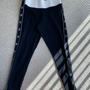 PINK Victoria Secret Yoga leggings - size L